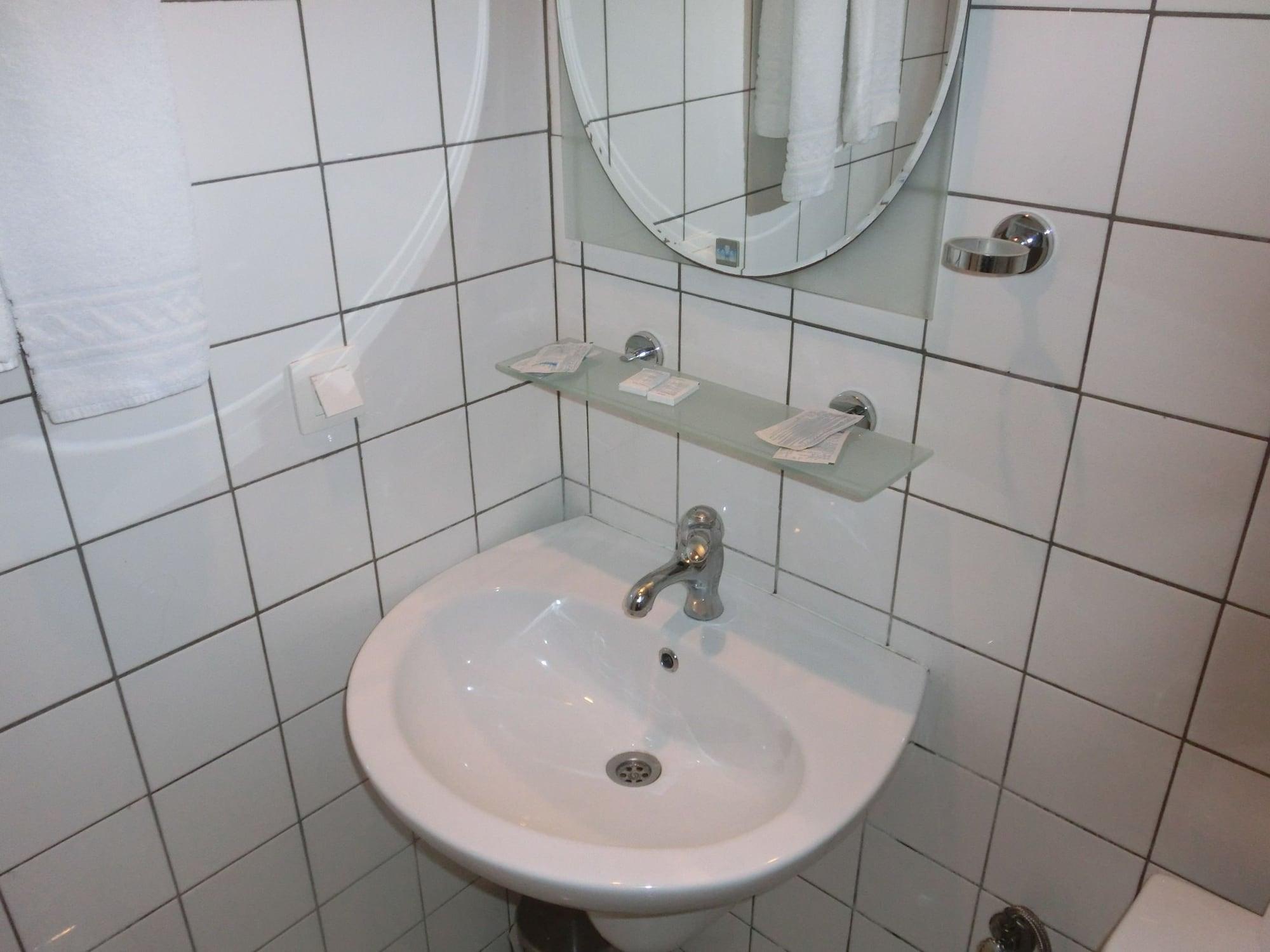 Hotel Bentley Schaerbeek Luaran gambar